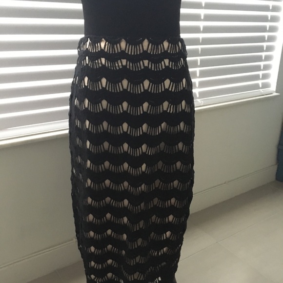 Kate Spade ♠️ Detailed Skirt - Picture 2 of 8